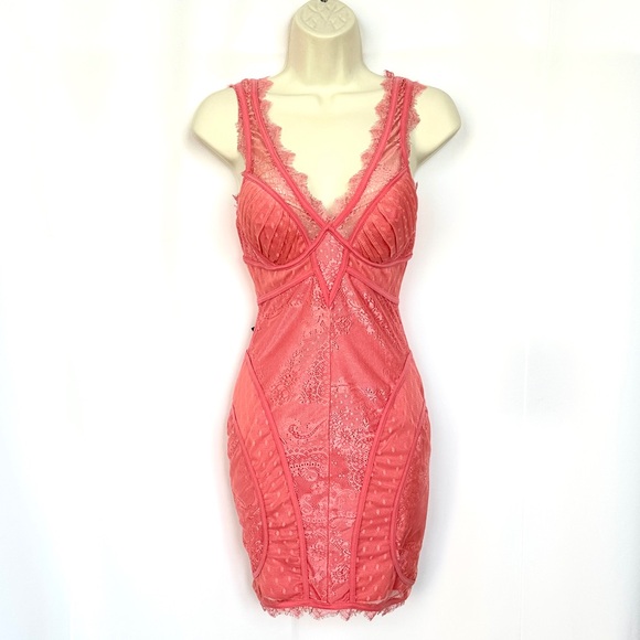 NWT BEBE Y2K CORAL PINK LACE OVERLAY DEEP V CORSET SEXY BODYCON MINI DRESS SzXS - Picture 2 of 12